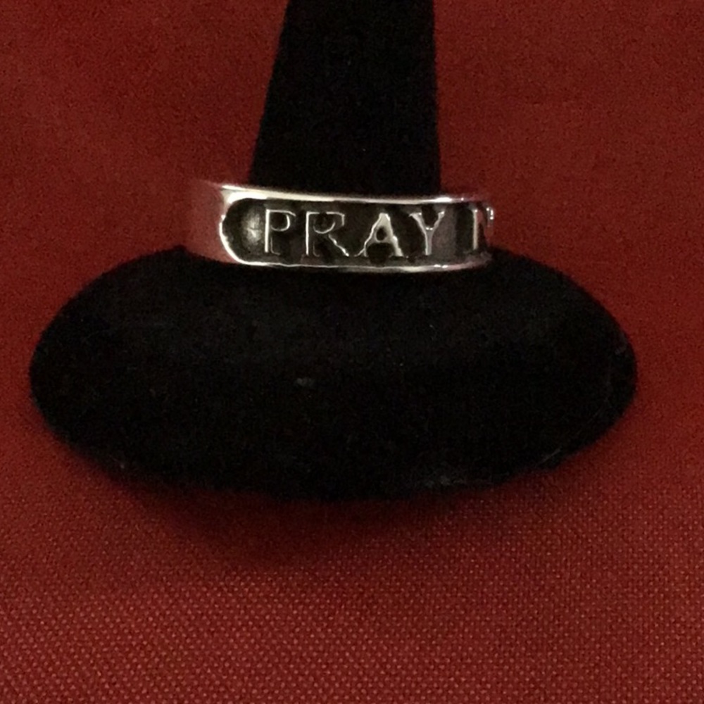 Unisex Pray Now message 925 ring